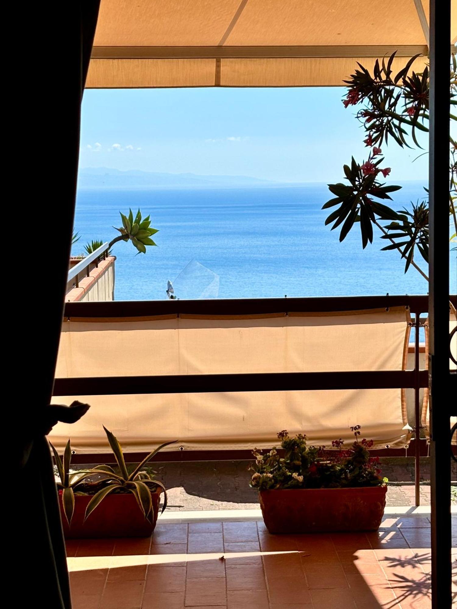 Mara'S House, 10 Minuti A Piedi Dal Centro, Parcheggio Privato Apartment ตาออร์มินา ภายนอก รูปภาพ