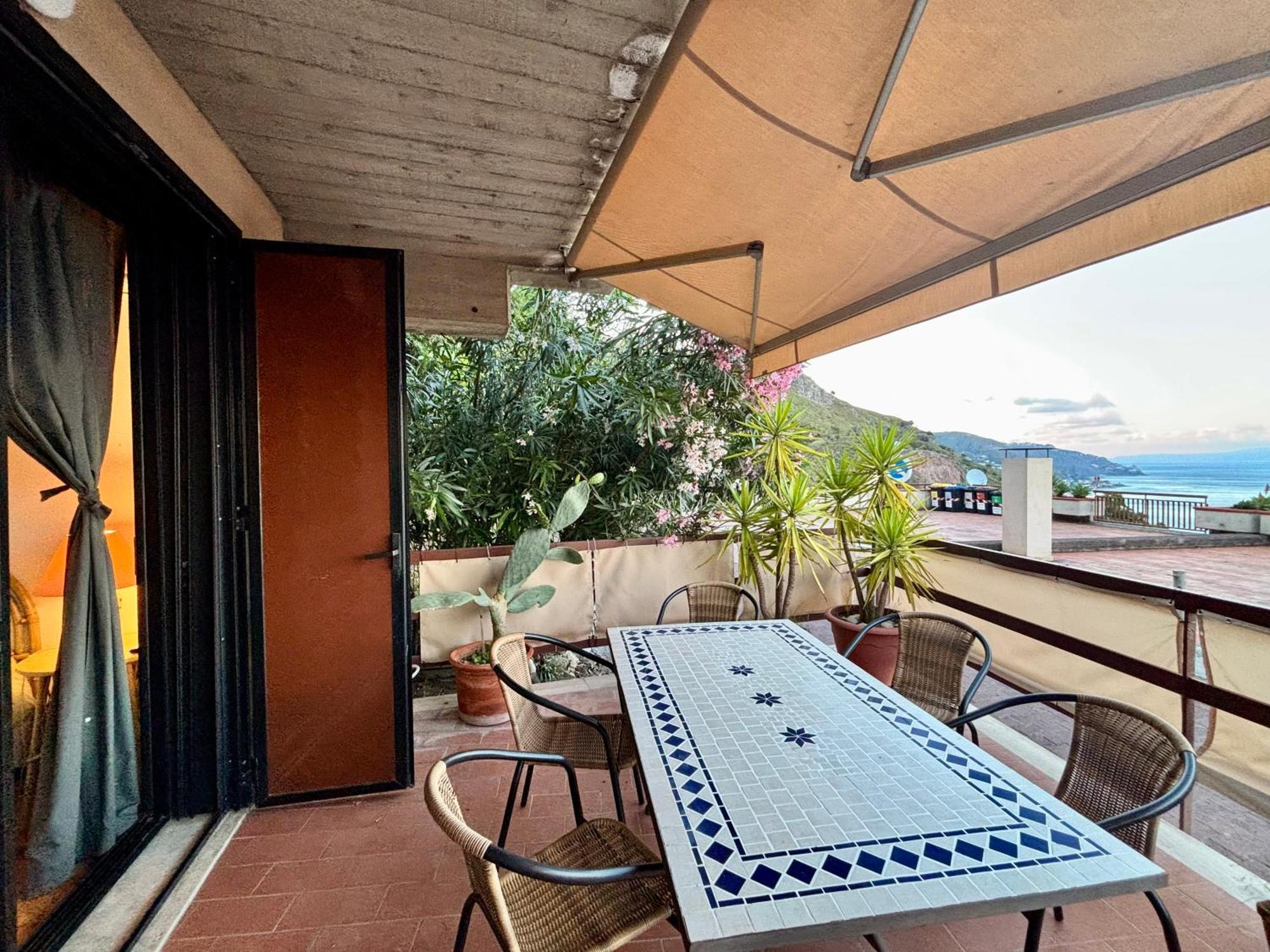 Mara'S House, 10 Minuti A Piedi Dal Centro, Parcheggio Privato Apartment ตาออร์มินา ภายนอก รูปภาพ